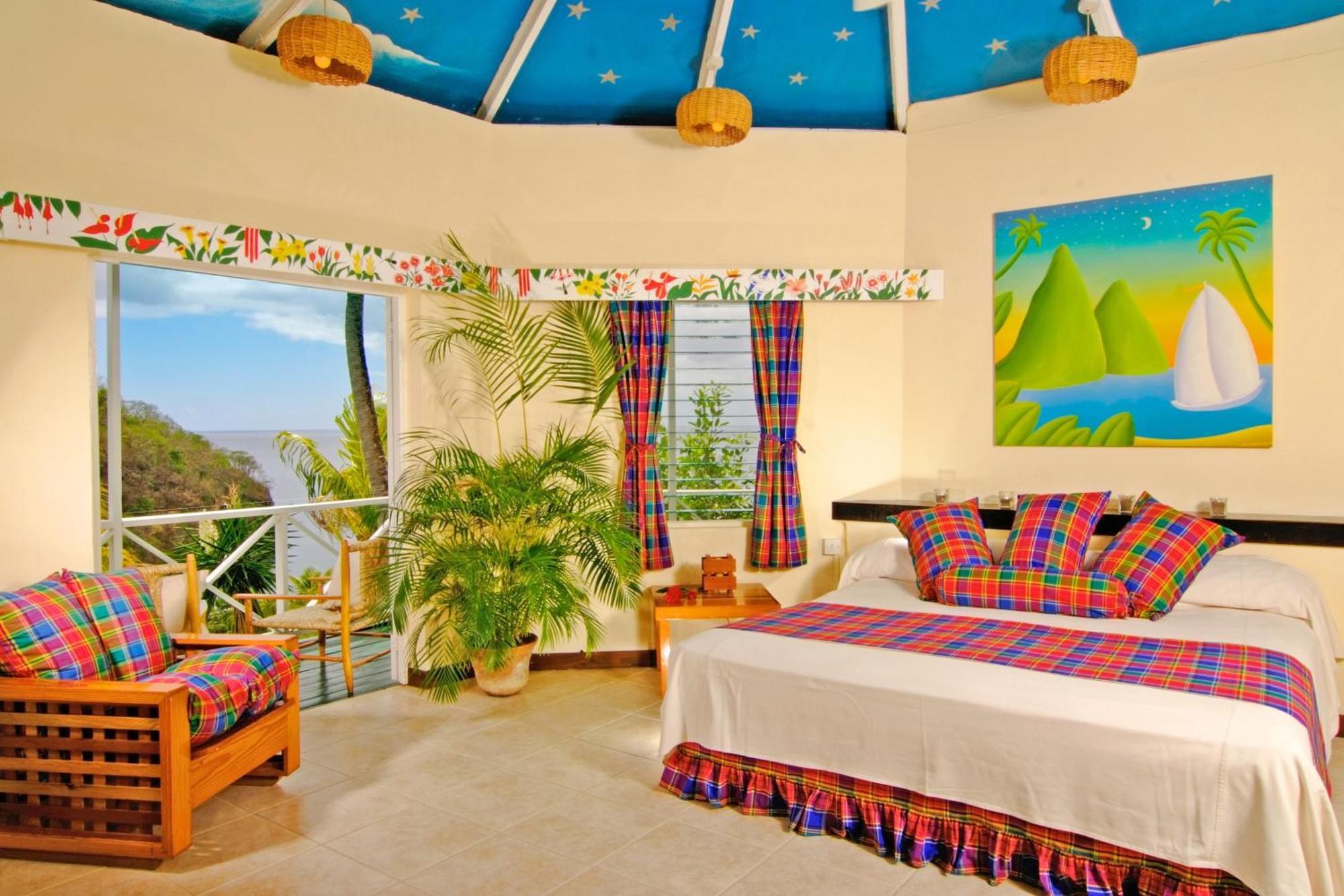 Superior Hillside Room,558370029:JPEG